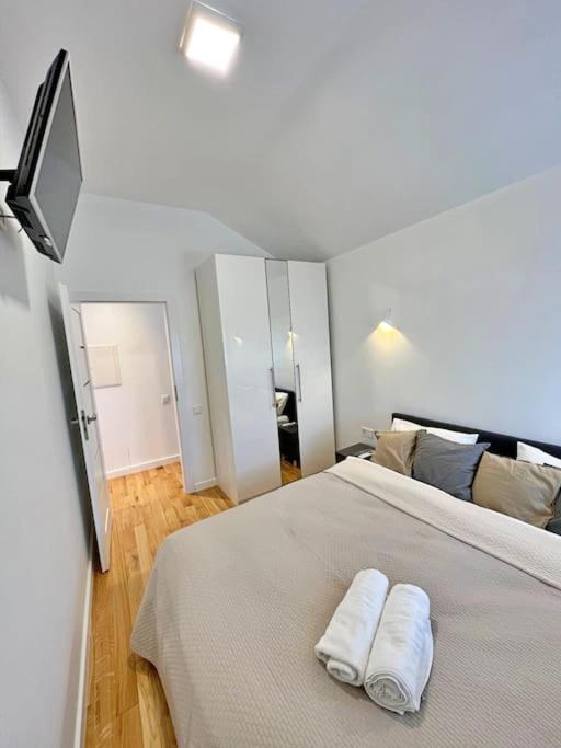 White 1 Bd Old Town Apartment By Hostlovers 카우나스 외부 사진