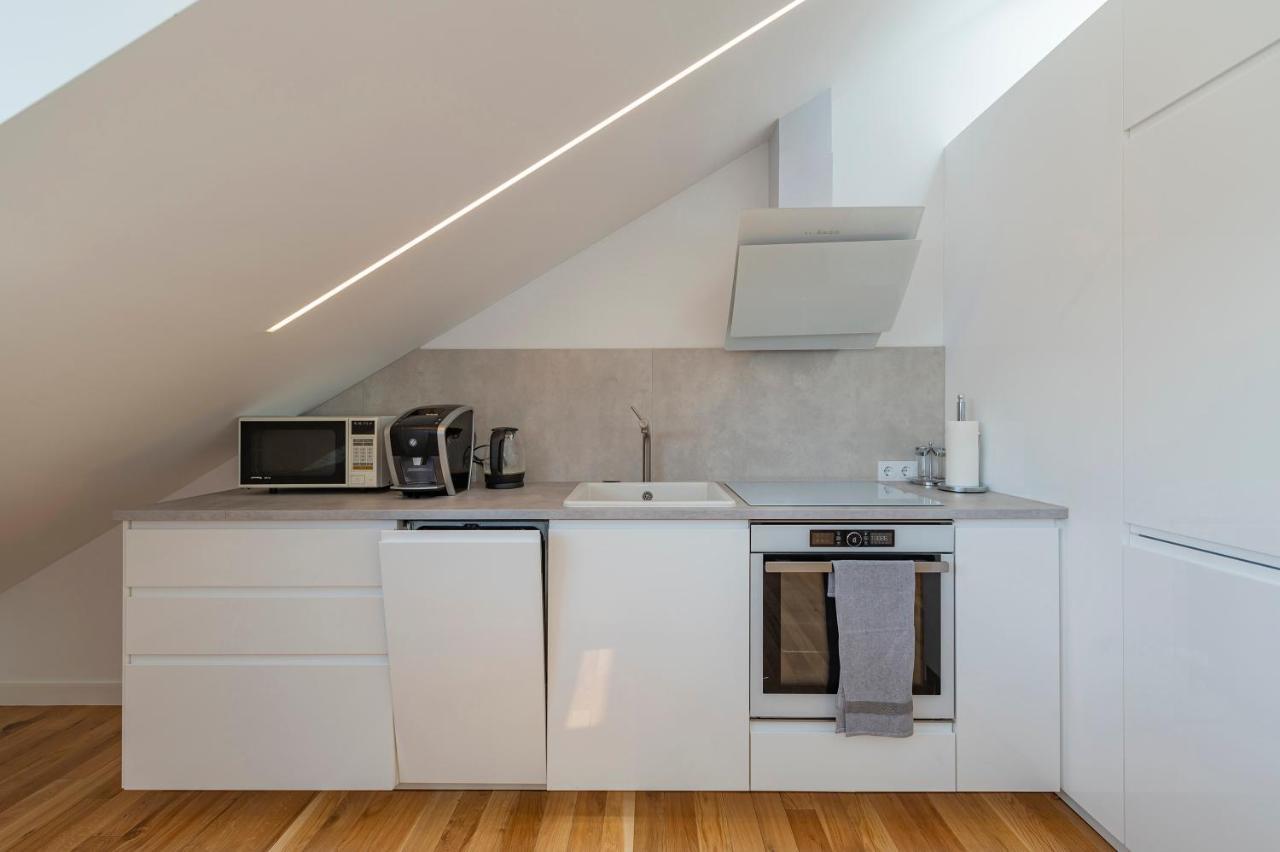 White 1 Bd Old Town Apartment By Hostlovers 카우나스 외부 사진